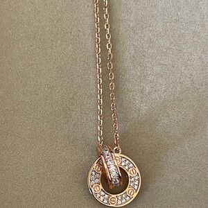 Elegant Rose Gold Pendant Necklace